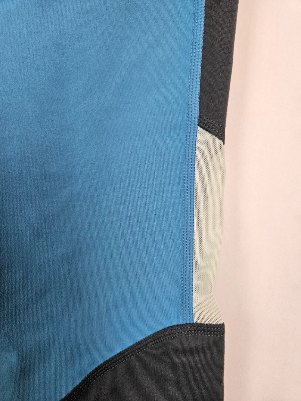 NWT Zella Performance Color Block Mesh Panel Legging L - Picture 4 of 8